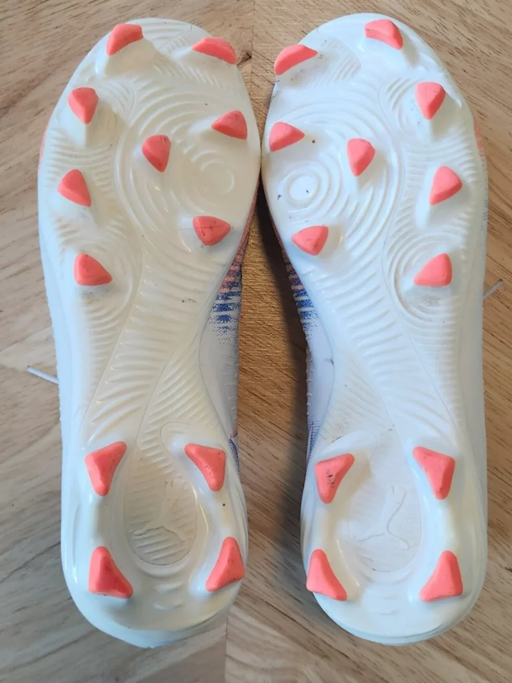 Puma Future Match FG/AG Soccer Cleats White Coral Blue Men's Size 8